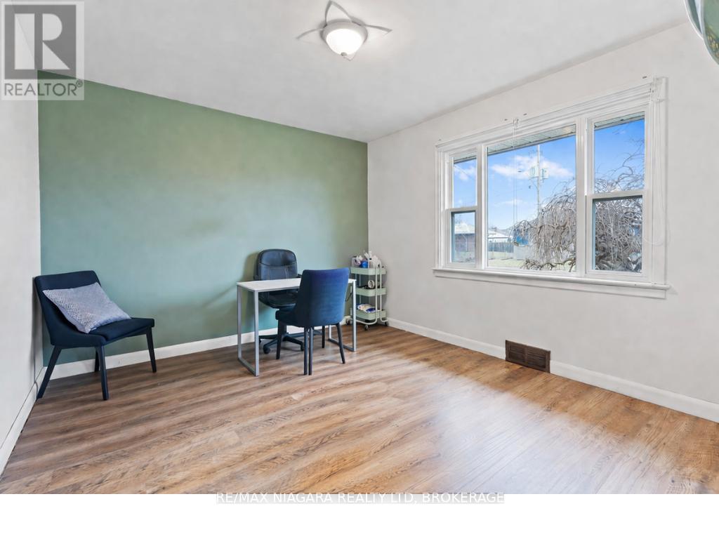 96 CLARKE STREET - 15
