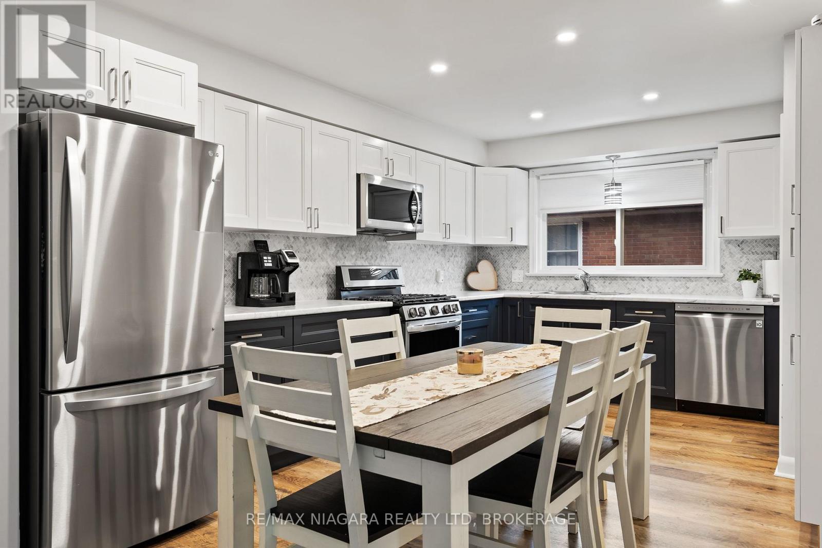 96 CLARKE STREET - 9