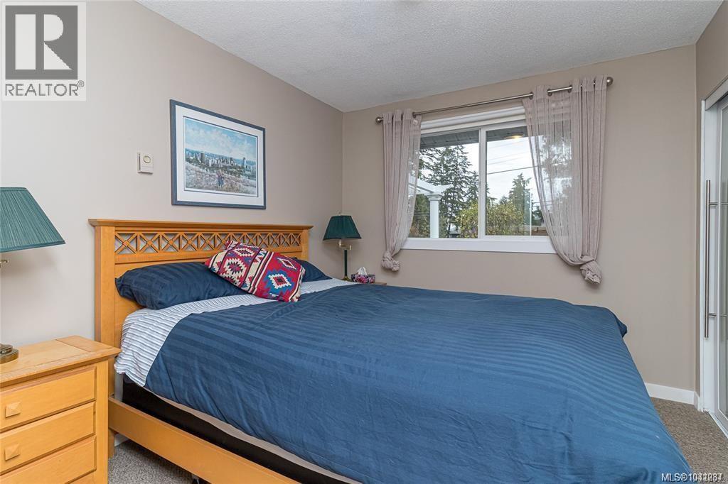 5384 Miller Rd - 18