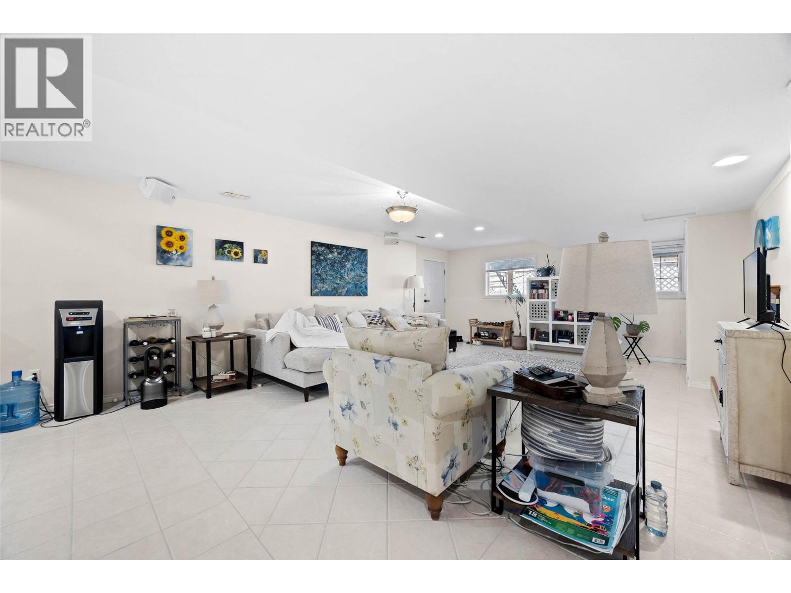 3100 PRINCETON KAMLOOPS Highway - 49
