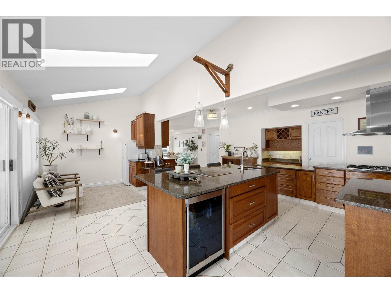 3100 PRINCETON KAMLOOPS Highway - 14