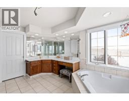 4pc Bathroom - 3100 Princeton Kamloops Highway, Kamloops, BC V2E2G8 Photo 22