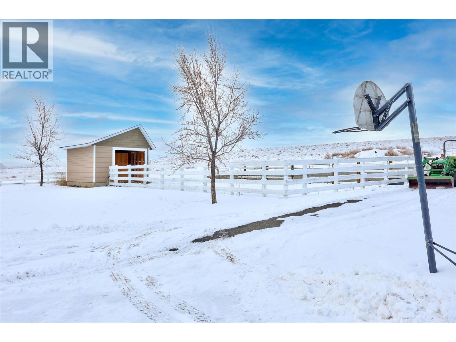 3100 PRINCETON KAMLOOPS Highway - 67