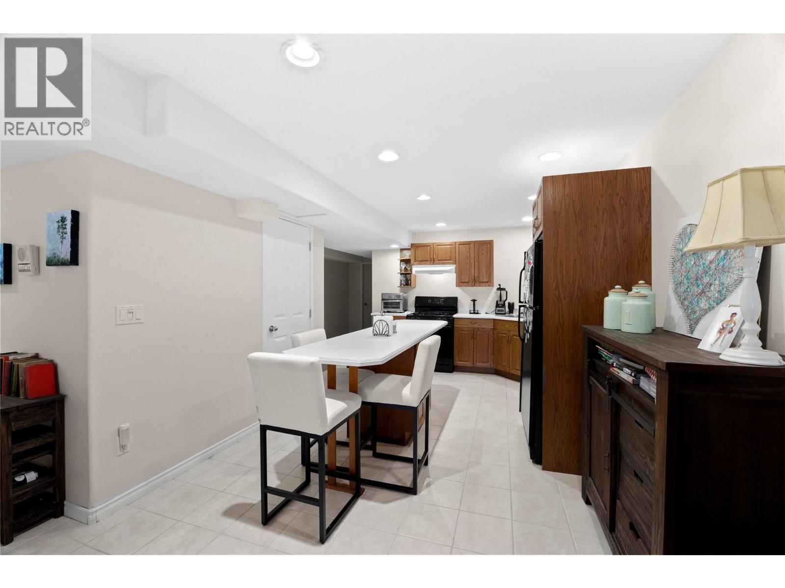 3100 PRINCETON KAMLOOPS Highway - 50