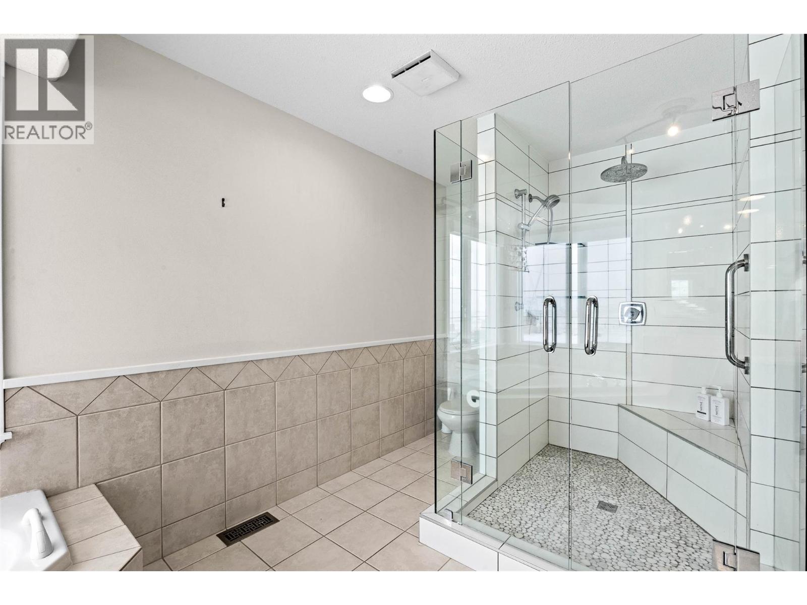 3100 PRINCETON KAMLOOPS Highway - 23