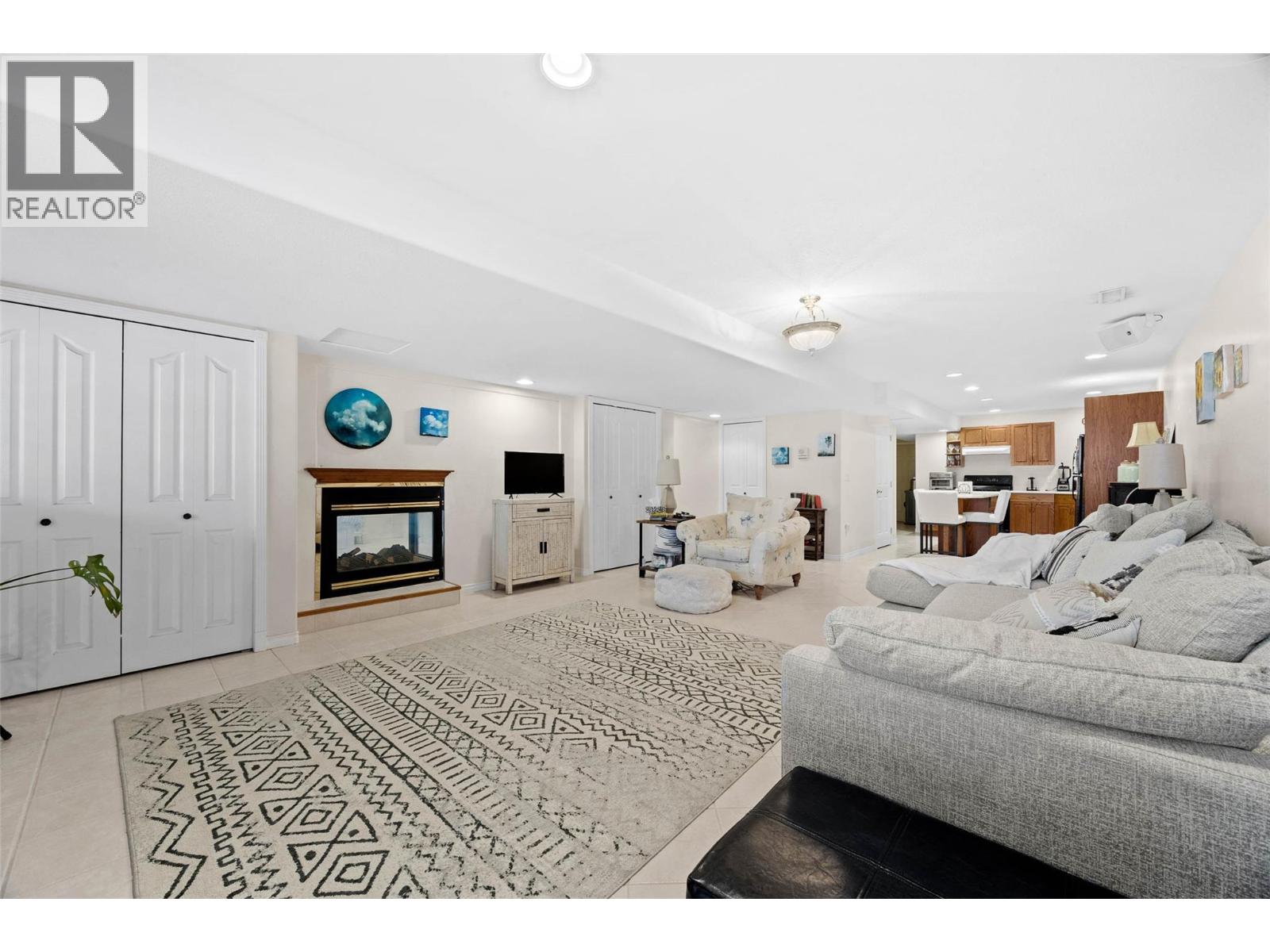 3100 PRINCETON KAMLOOPS Highway - 39