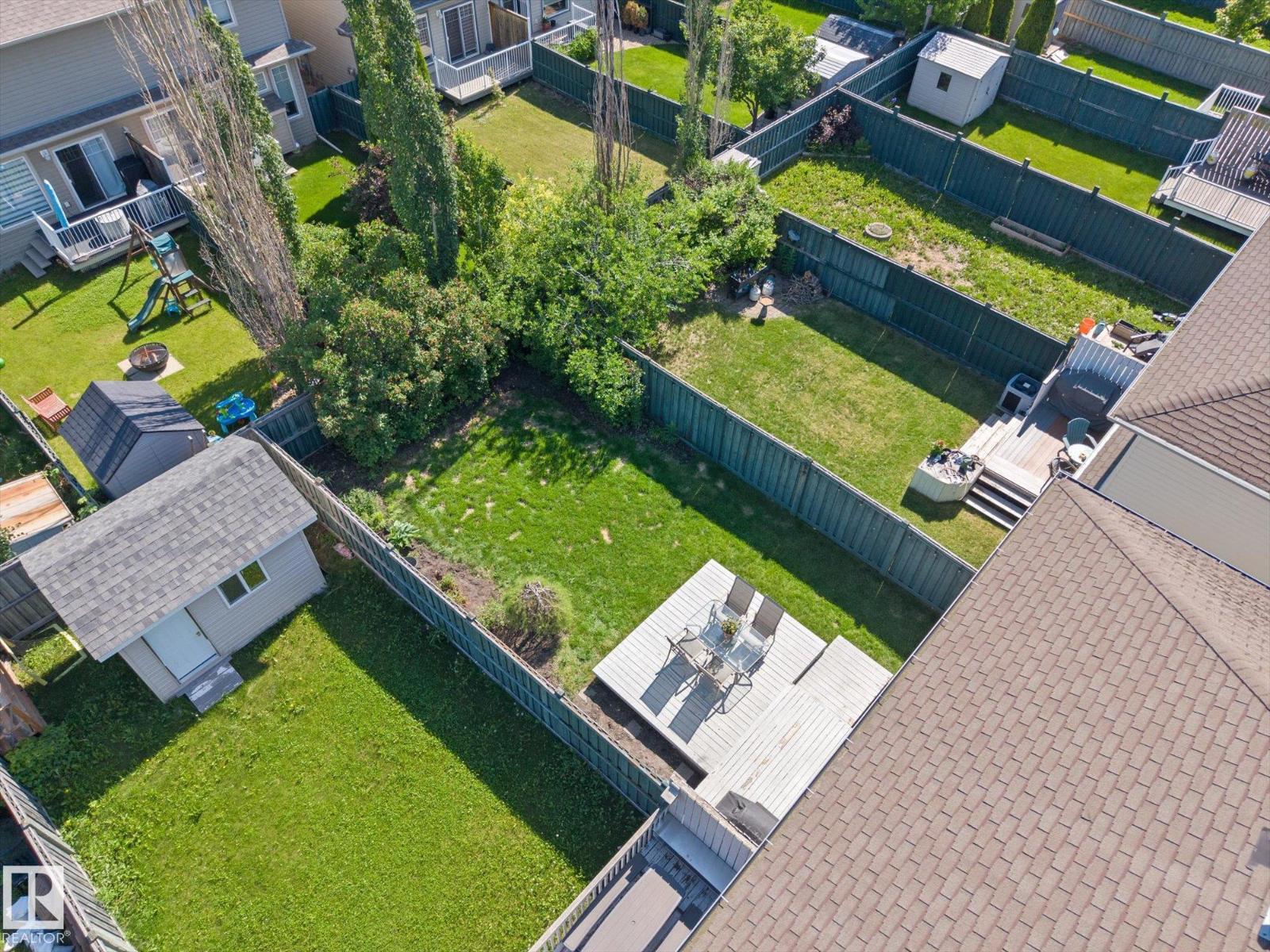 12126 16 AV SW - 32