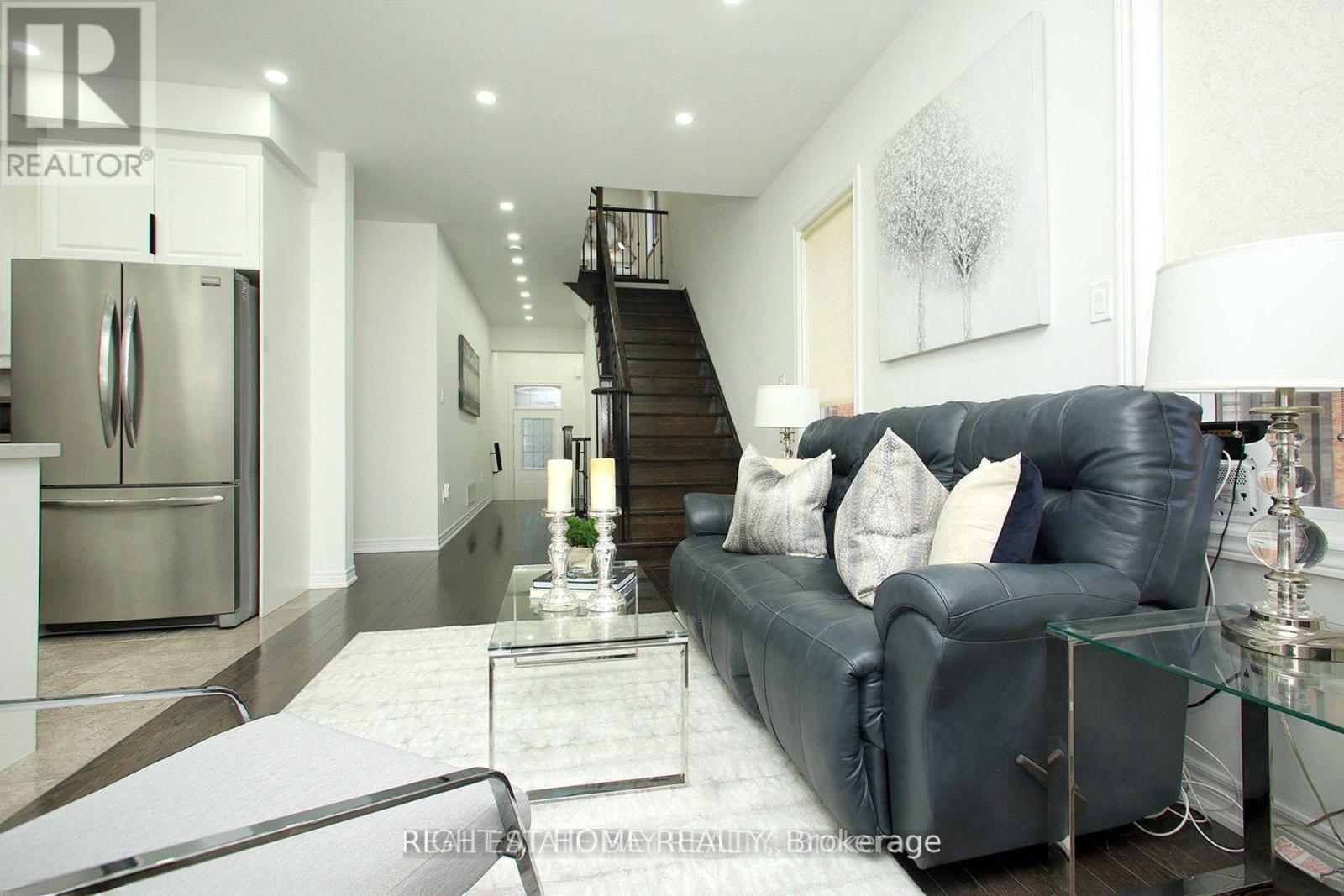 25 SIBELLA WAY - 4