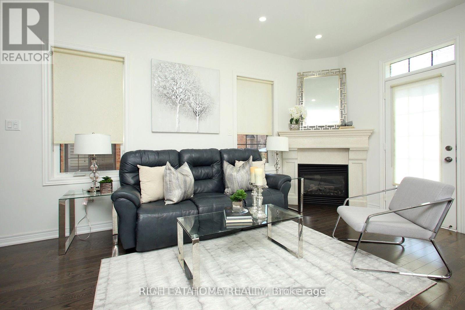 25 SIBELLA WAY - 5