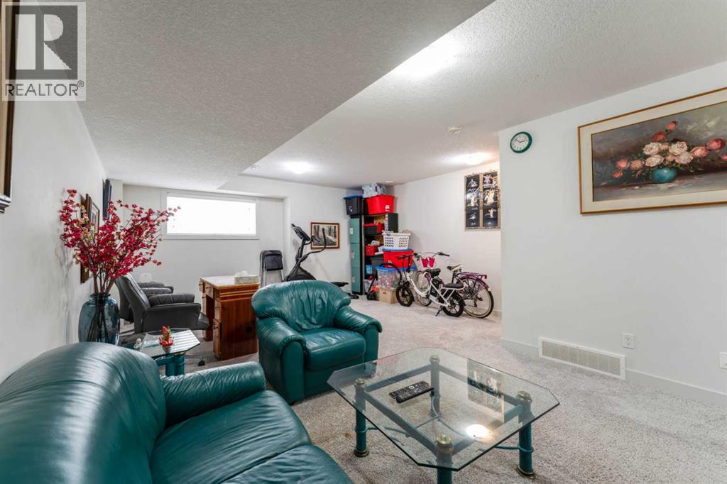 314 Redstone Boulevard NE — photo 32