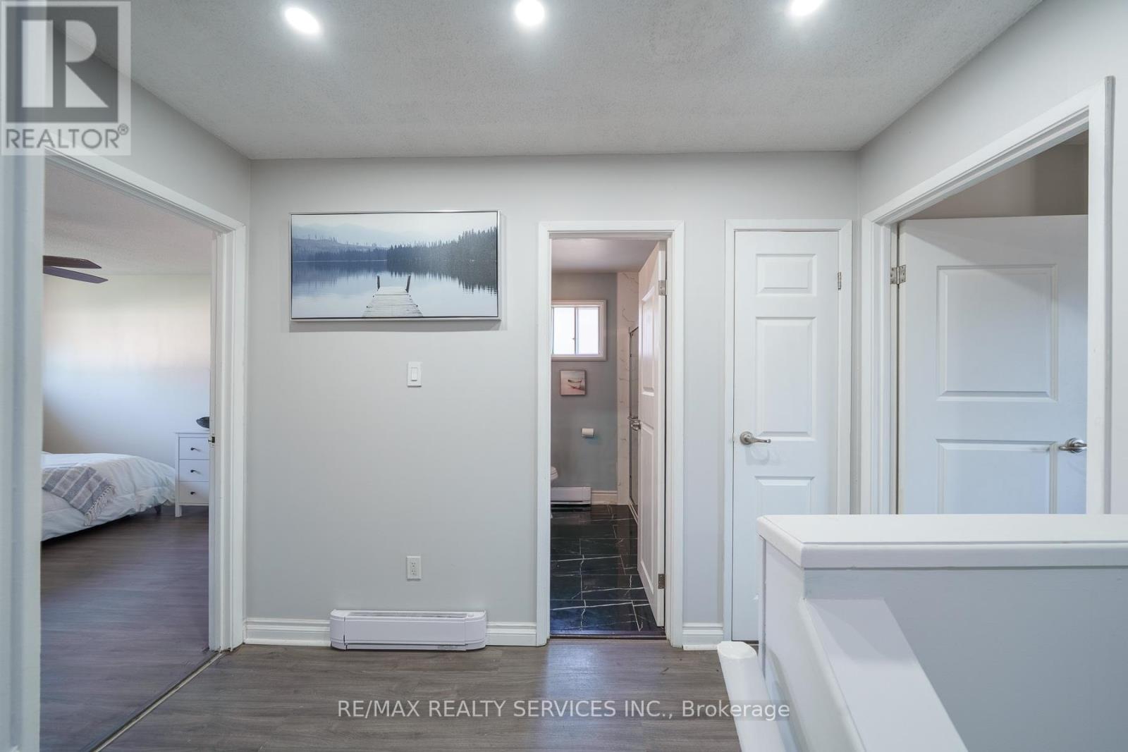 #43 5009 PINEDALE AVENUE - 22