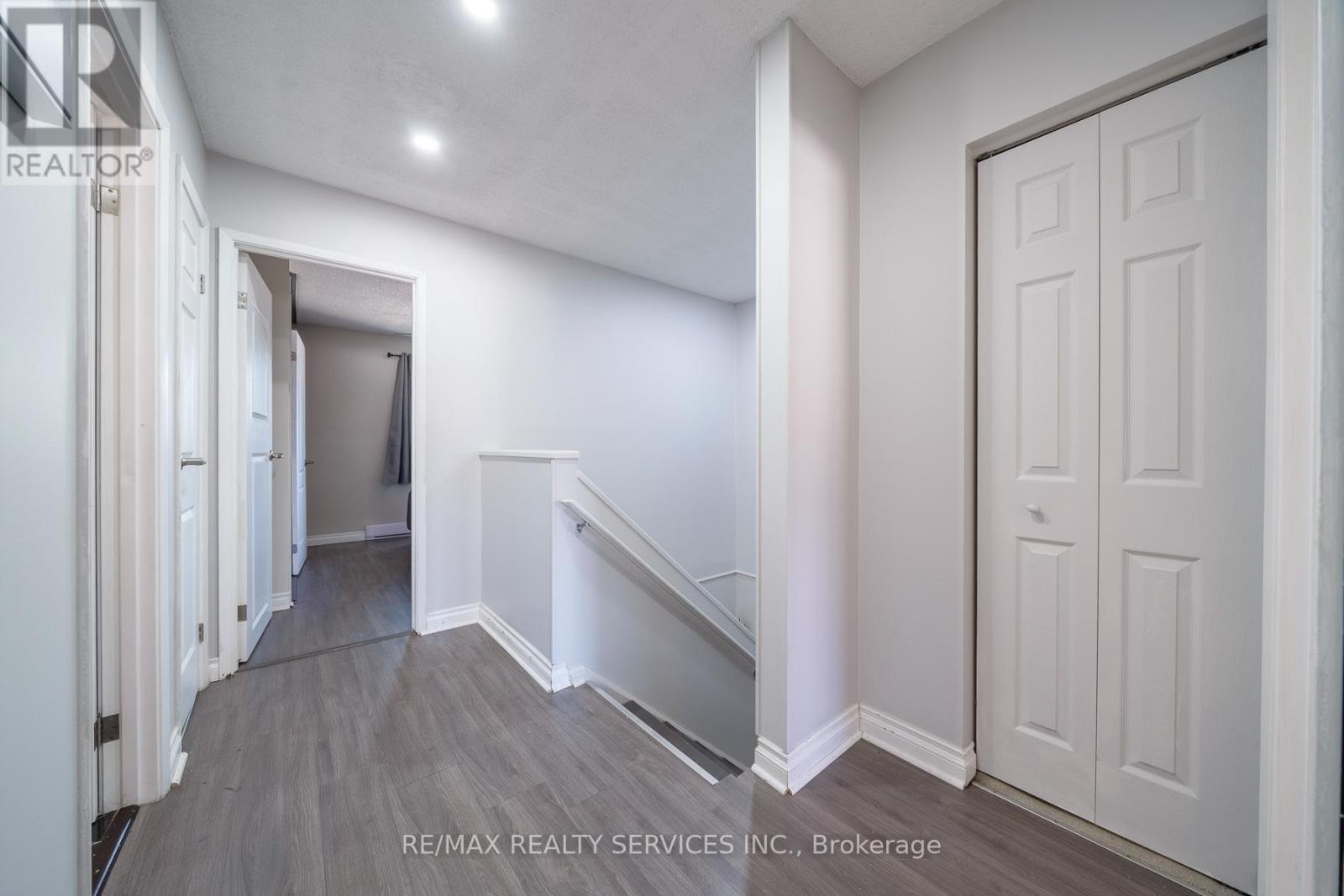 #43 5009 PINEDALE AVENUE - 24