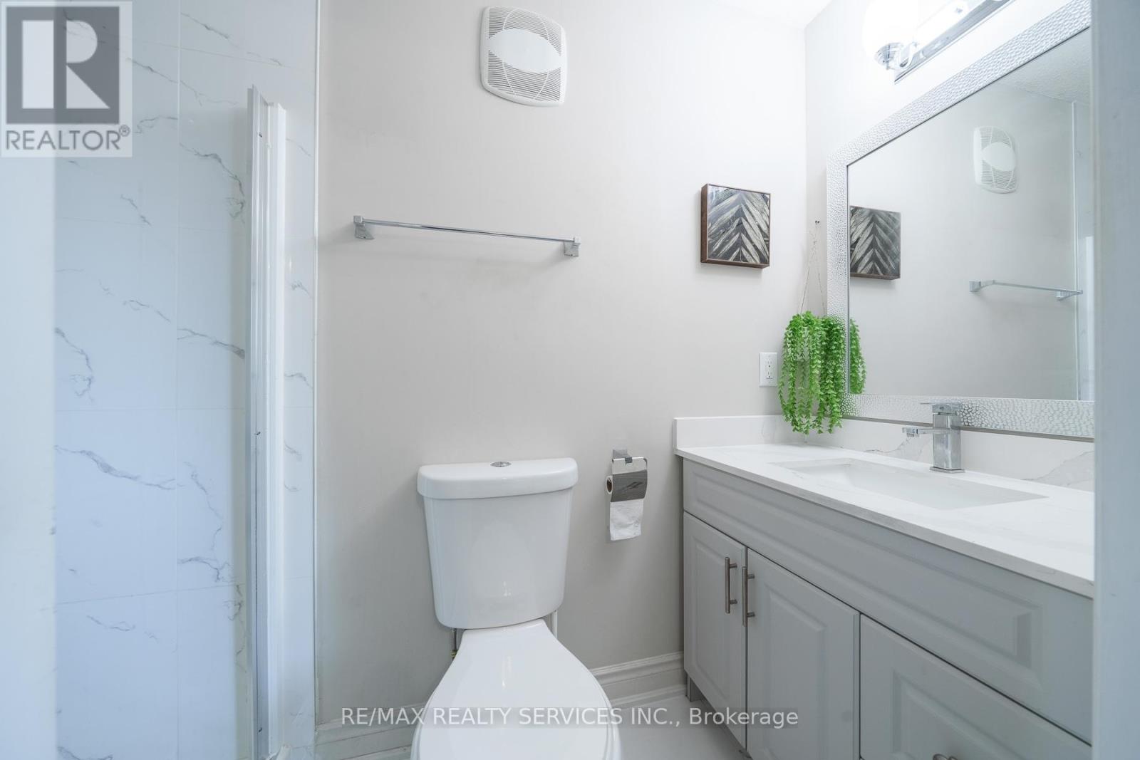 #43 5009 PINEDALE AVENUE - 34