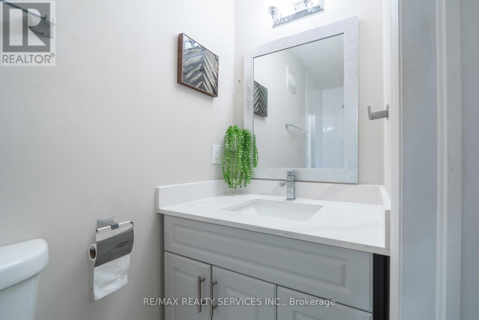 #43 5009 PINEDALE AVENUE - 36