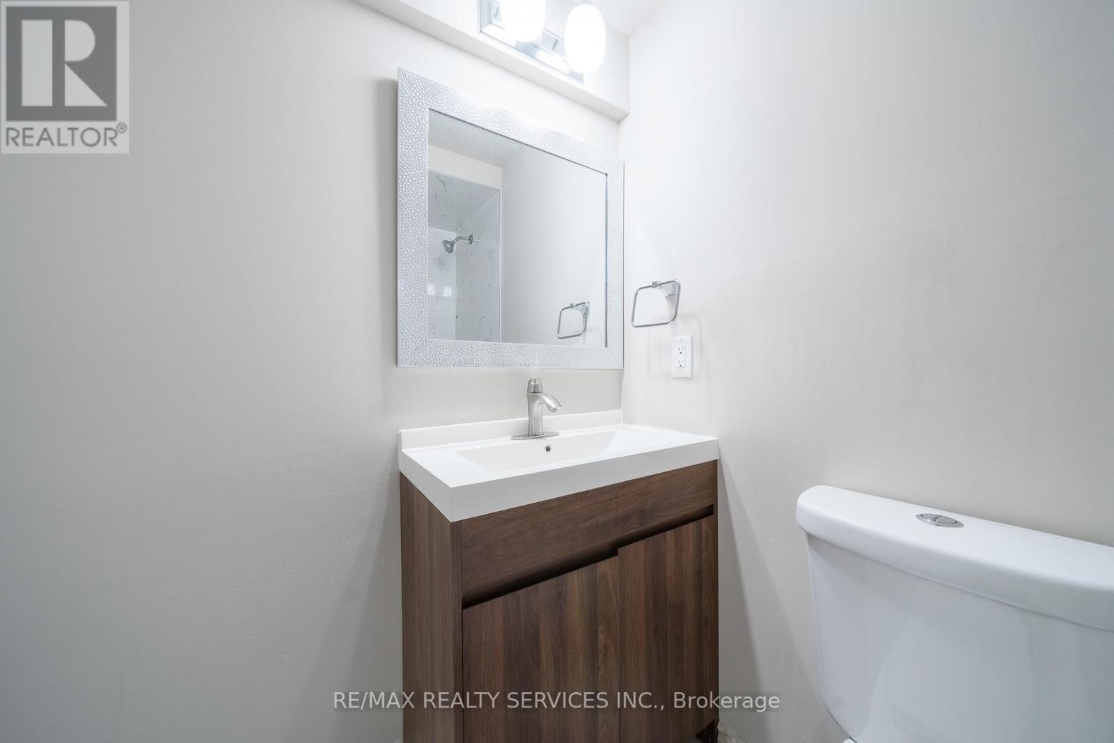 #43 5009 PINEDALE AVENUE - 42