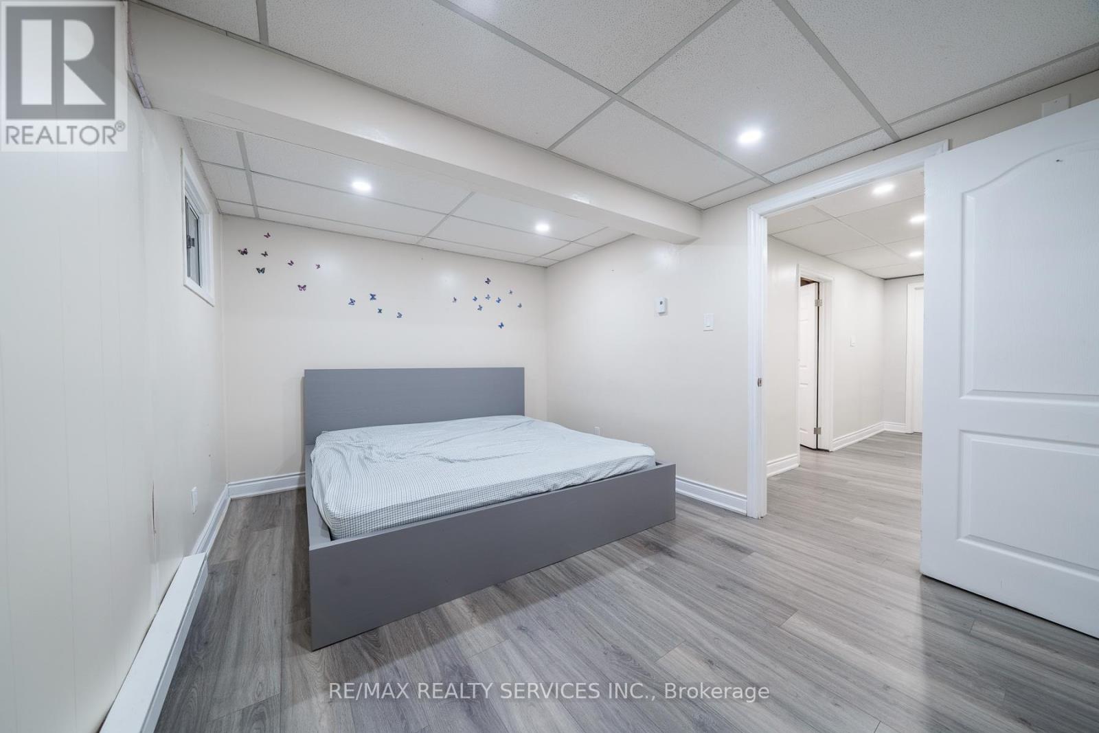 #43 5009 PINEDALE AVENUE - 44