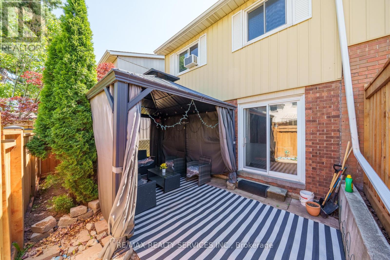 #43 5009 PINEDALE AVENUE - 46