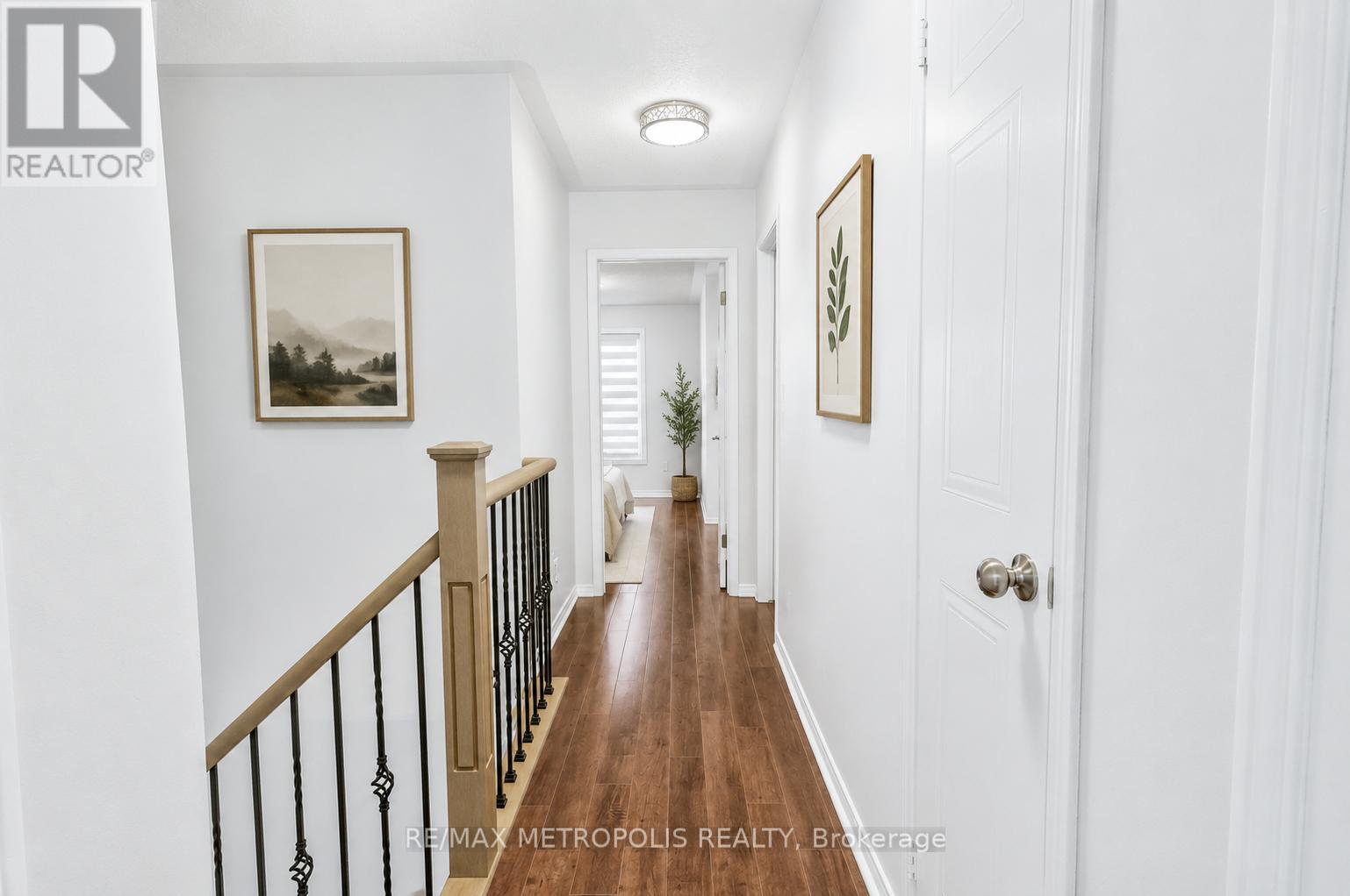 63 WICKSTEAD COURT - 15