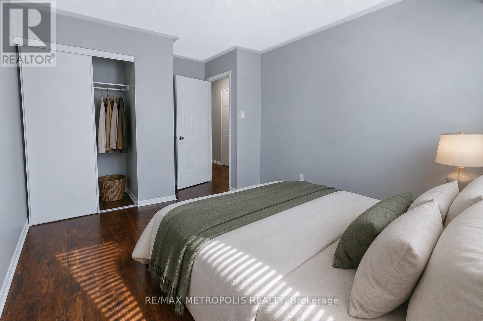 63 WICKSTEAD COURT - 16