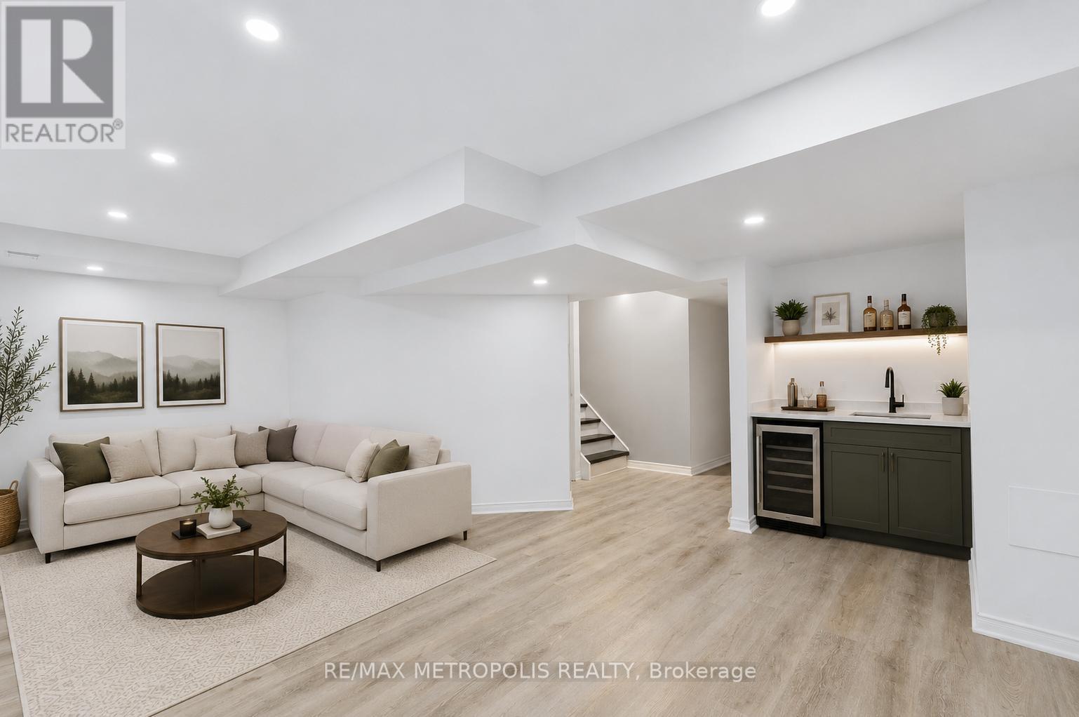 63 WICKSTEAD COURT - 29