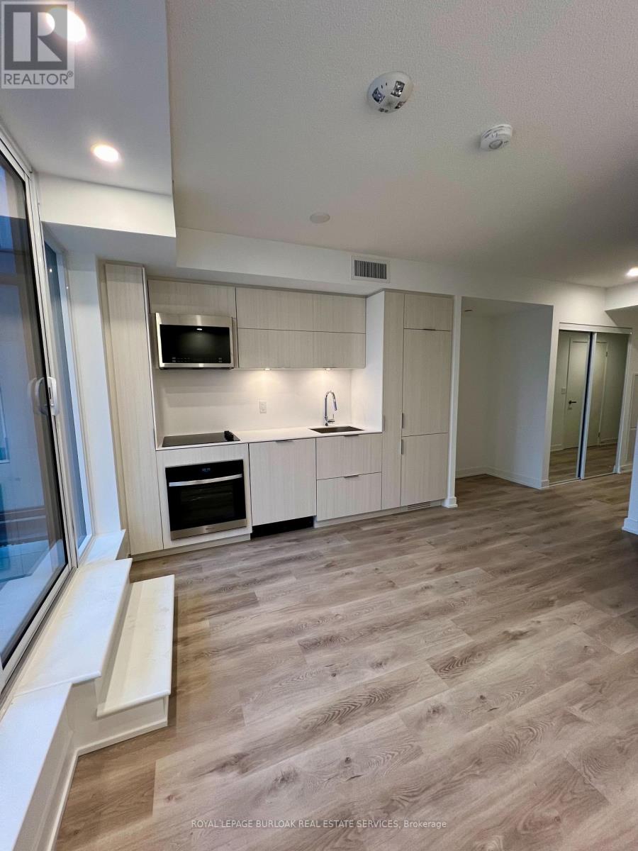 #212 370 MARTHA STREET - 14