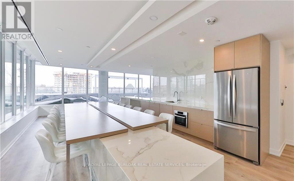 #212 370 MARTHA STREET - 8