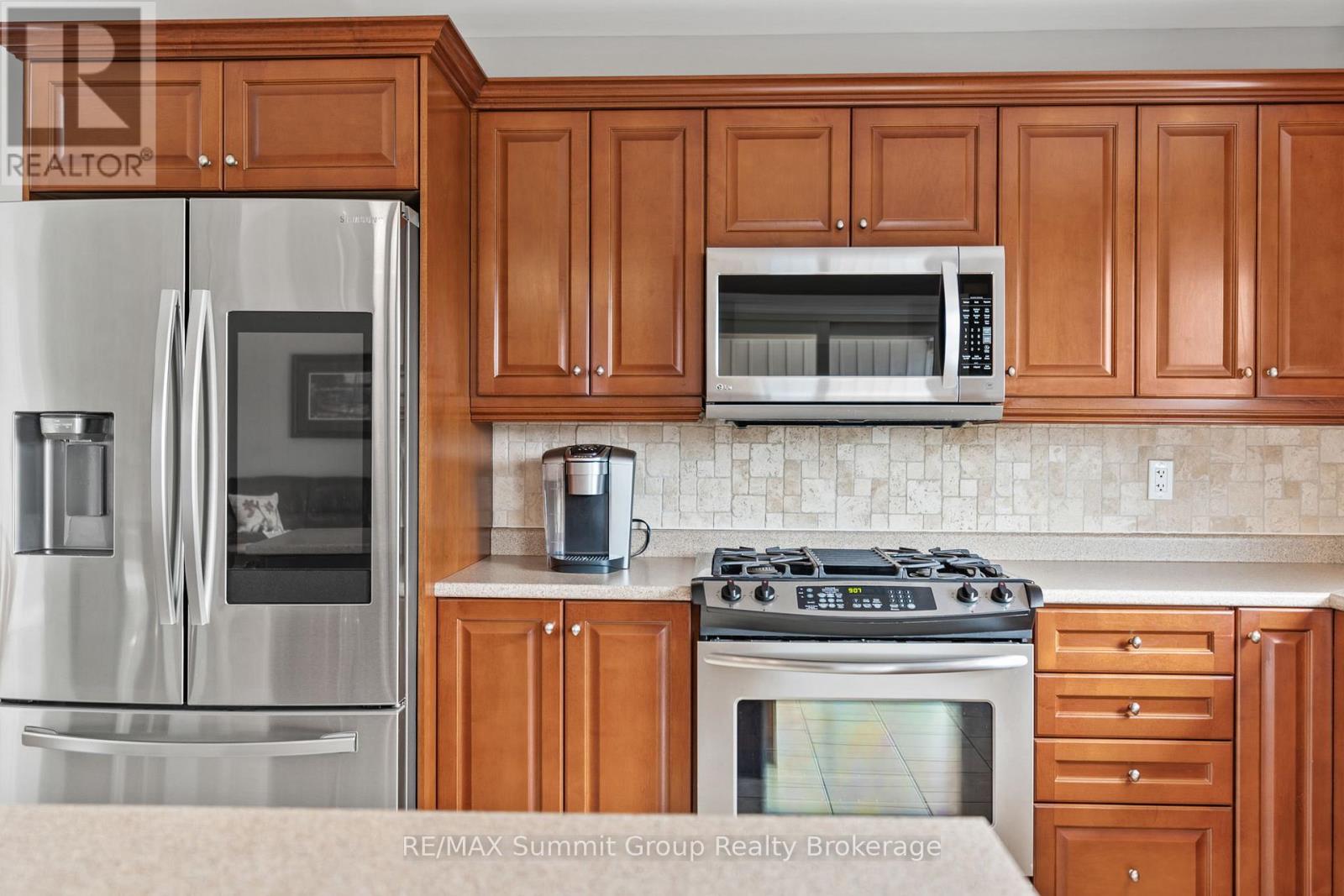 15 MOUNT HAVEN CRESCENT - 14