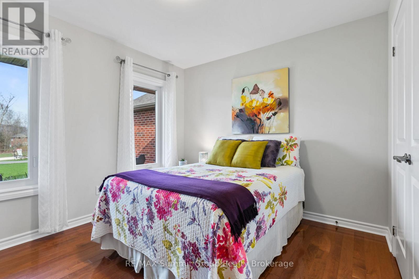 15 MOUNT HAVEN CRESCENT - 19