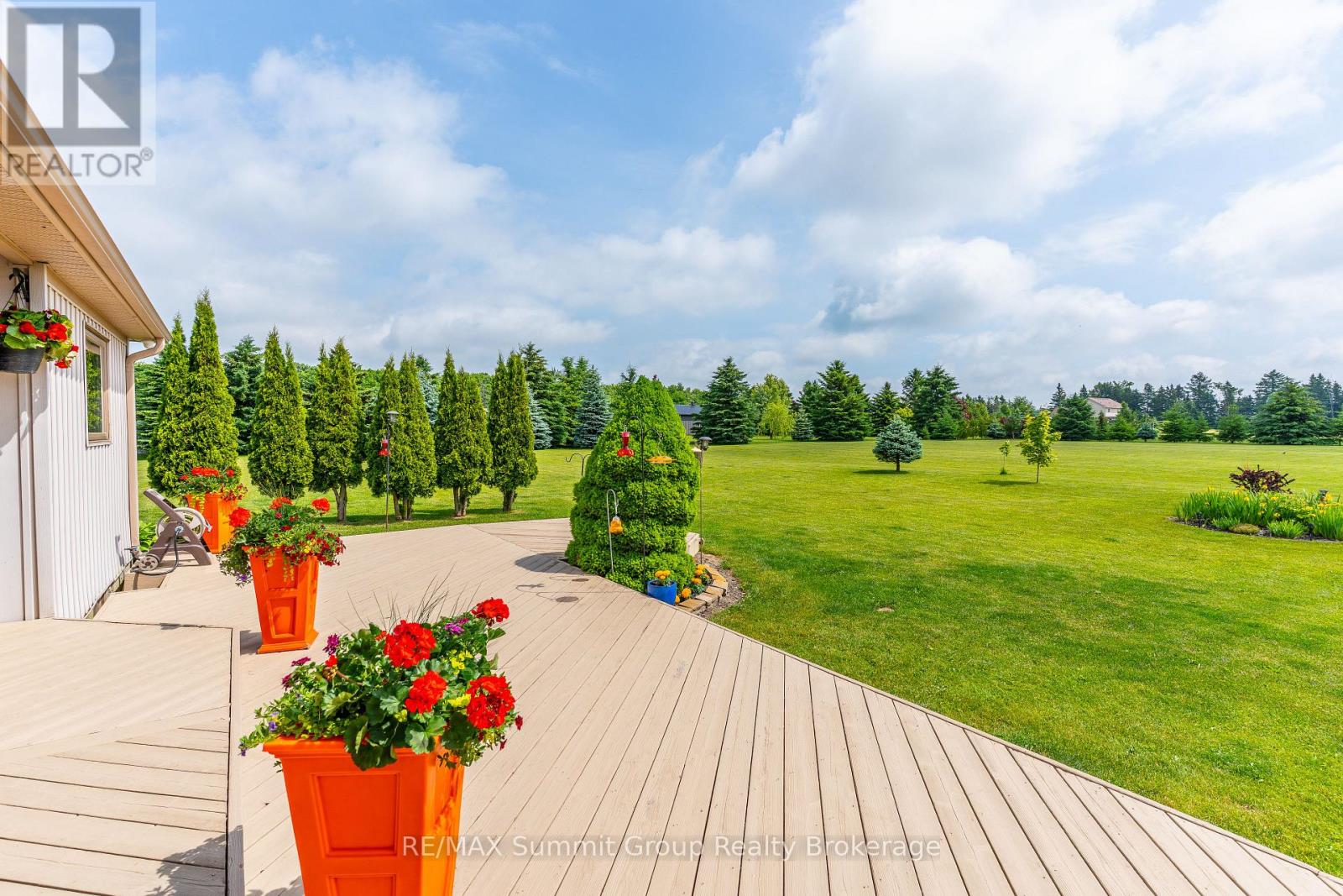 15 MOUNT HAVEN CRESCENT - 43