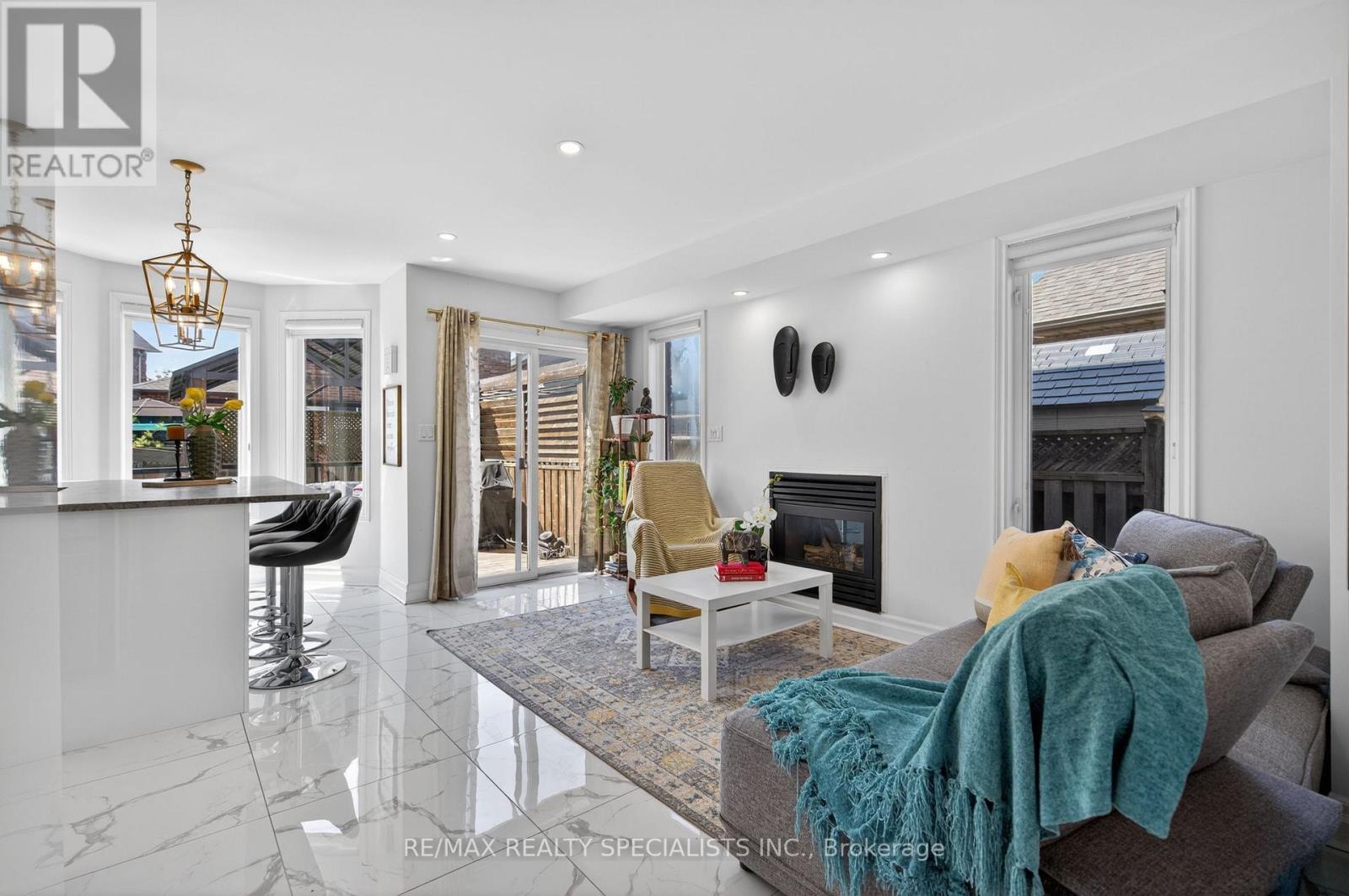 19 SIDNEY CRESCENT - 15