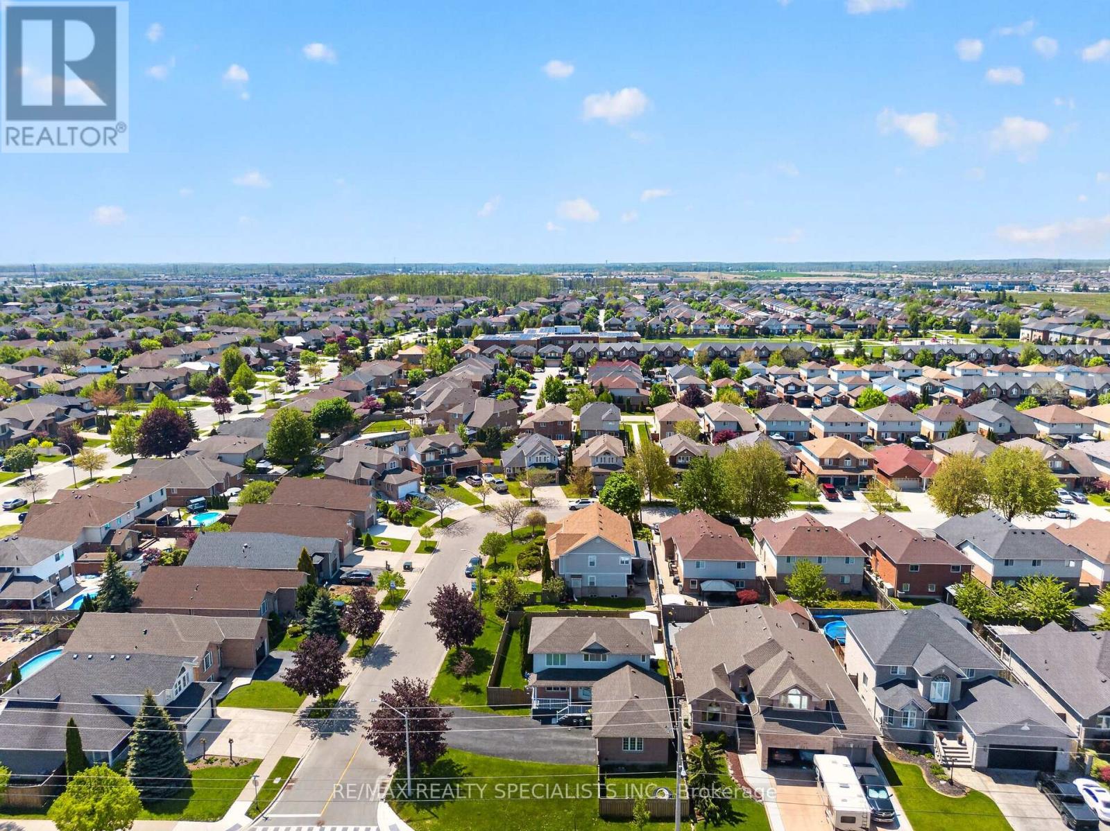 19 SIDNEY CRESCENT - 2