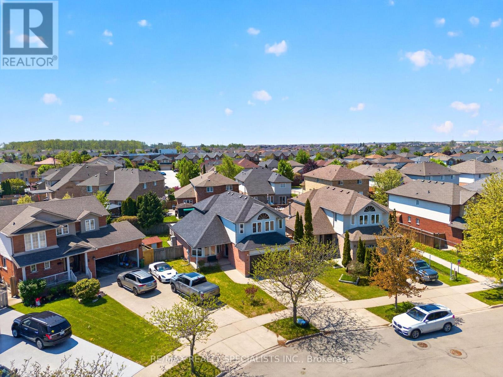 19 SIDNEY CRESCENT - 3