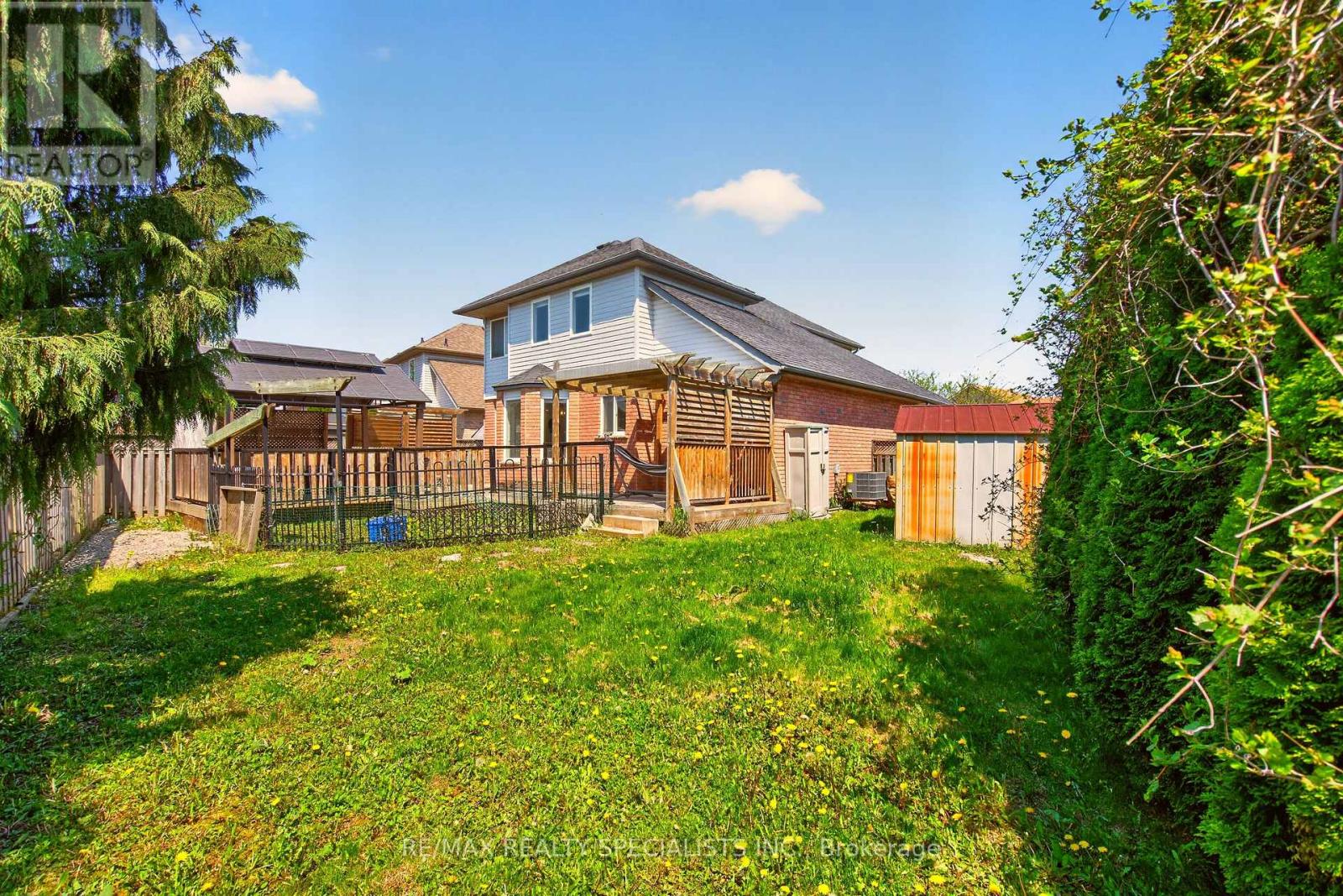 19 SIDNEY CRESCENT - 37