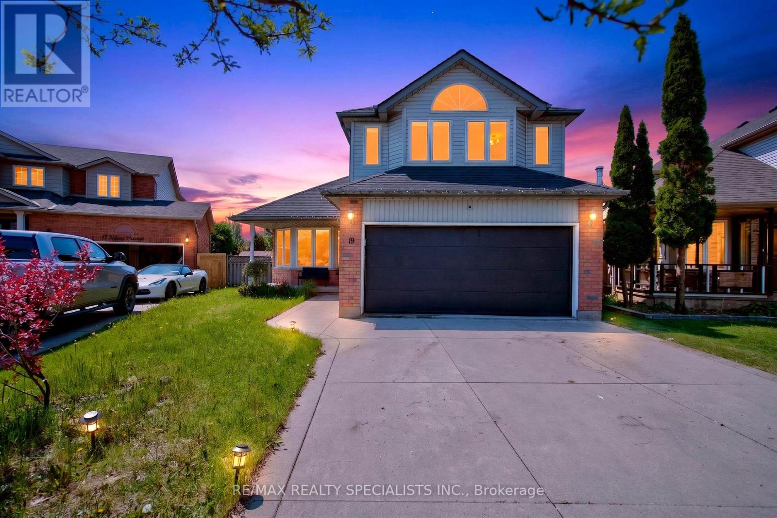 19 SIDNEY CRESCENT - 5