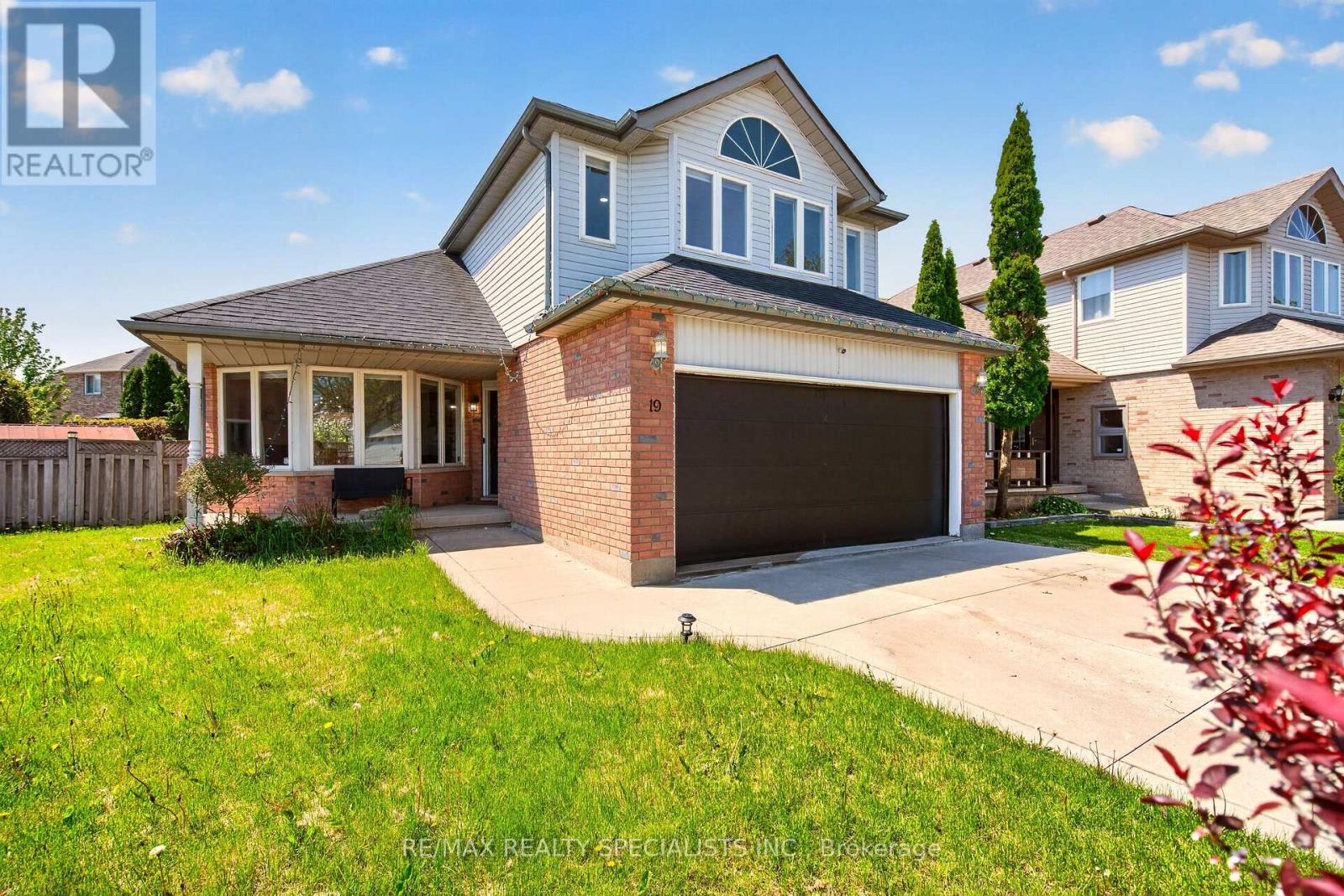 19 SIDNEY CRESCENT - 8