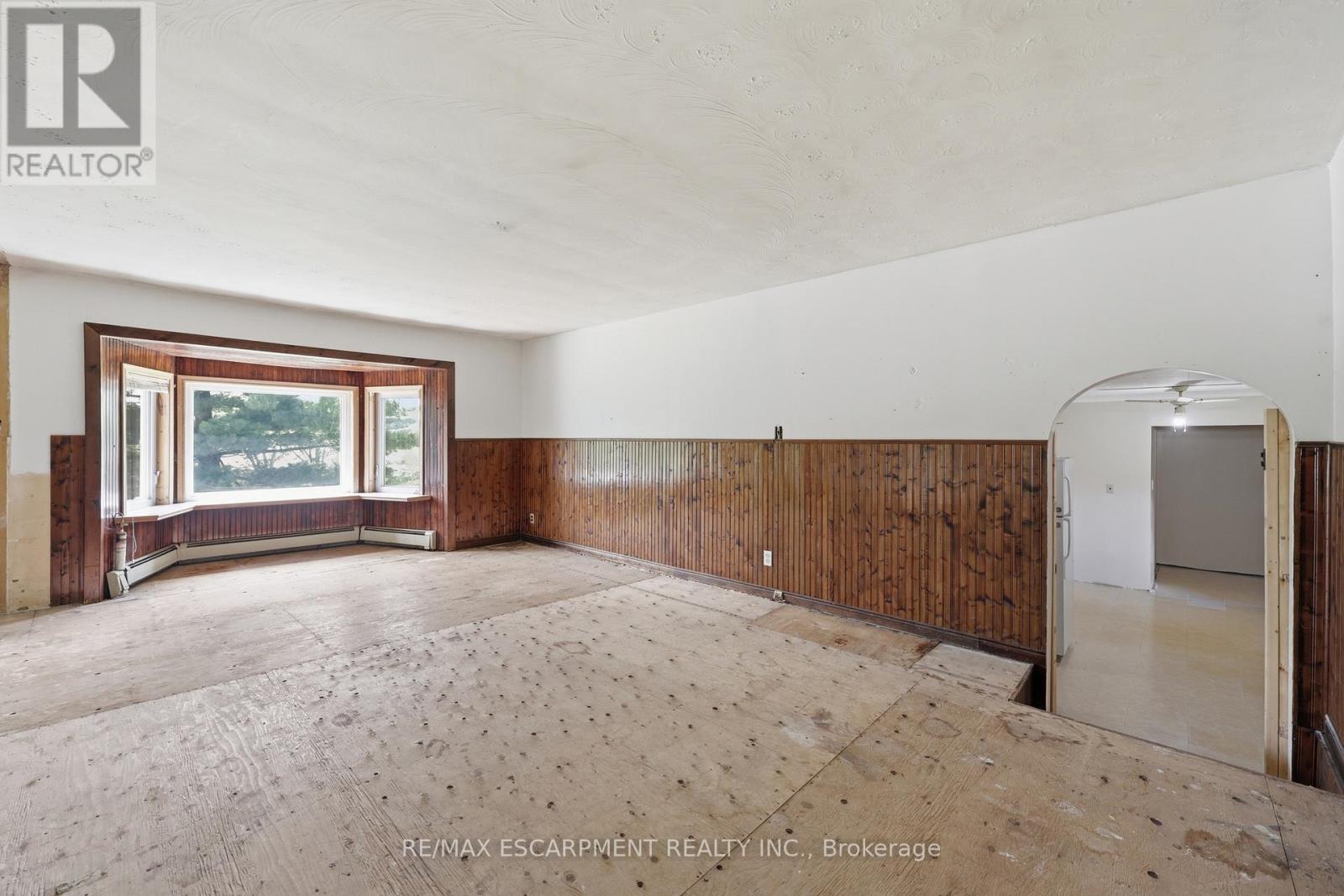 8404 CHIPPEWA ROAD - 18