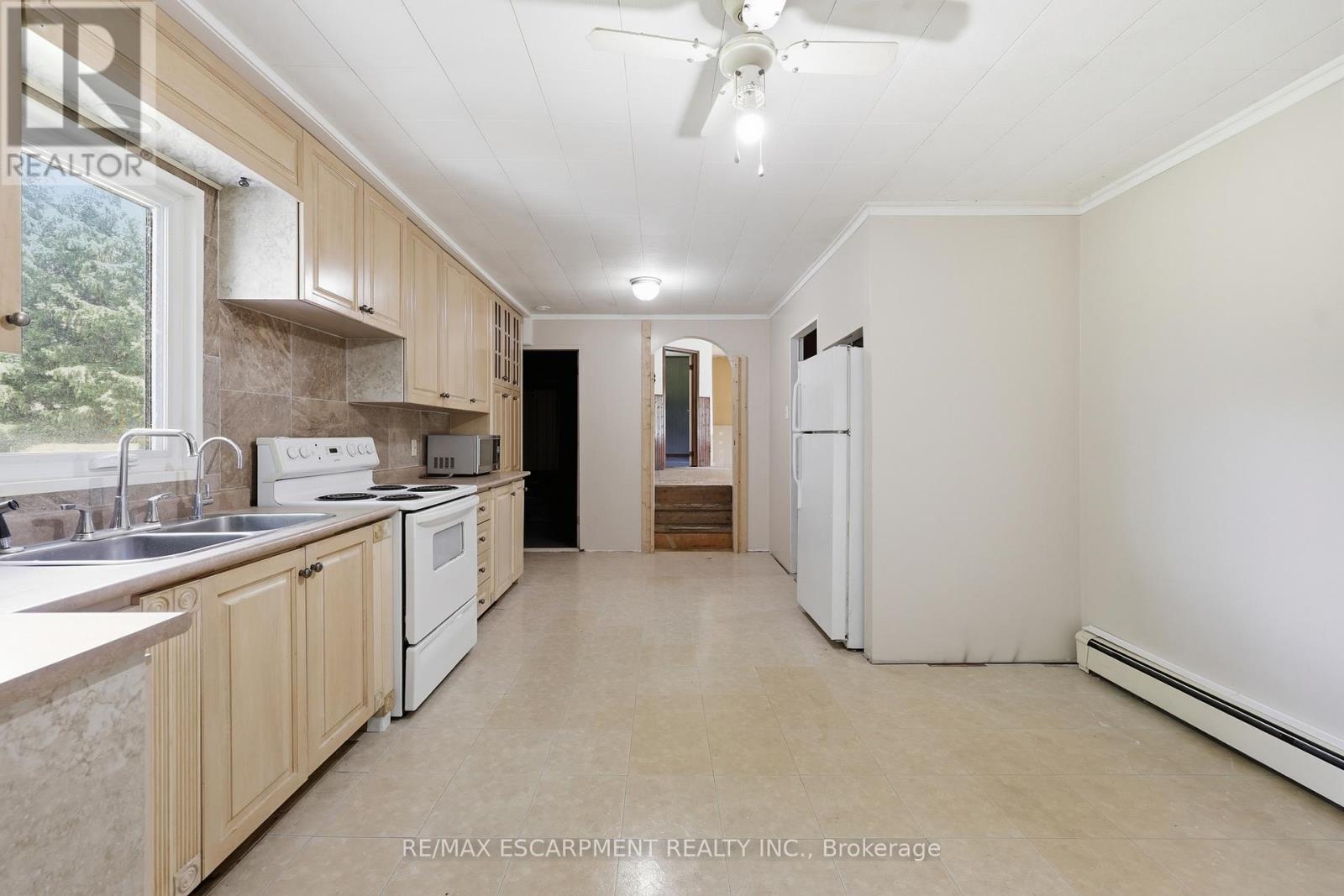 8404 CHIPPEWA ROAD - 24