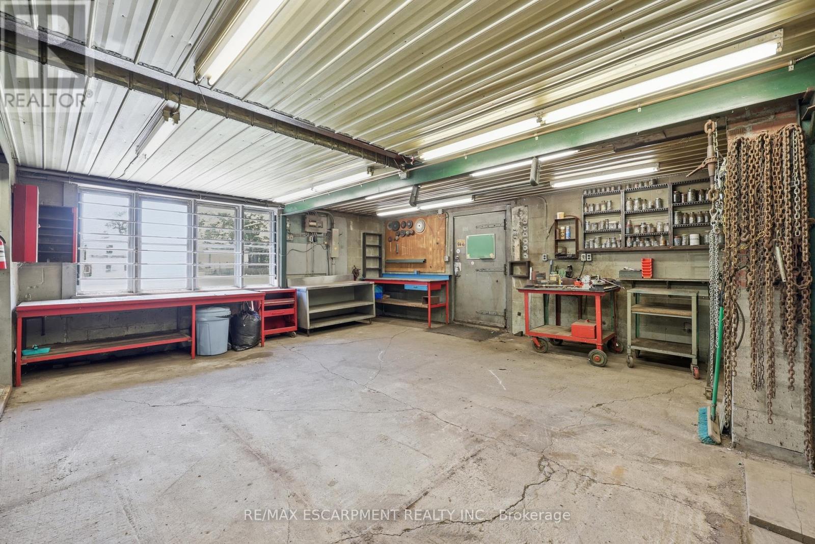 8404 CHIPPEWA ROAD - 38