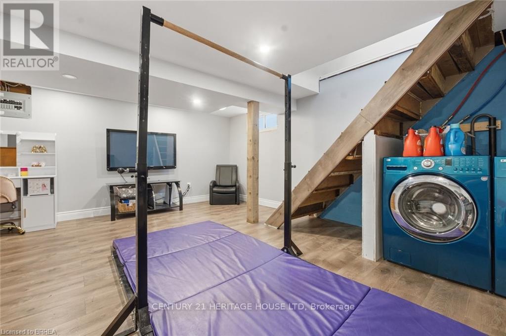 141 EAST AVENUE - 17