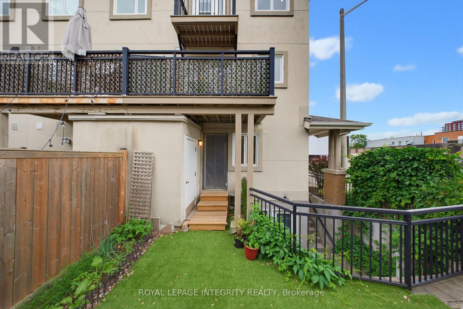 4 Bed, 3 Bath Multi-Family for Sale in Ottawa – 2 PANORAMA PRIVATE, Ottawa – MLS# X13493528 - Image 39