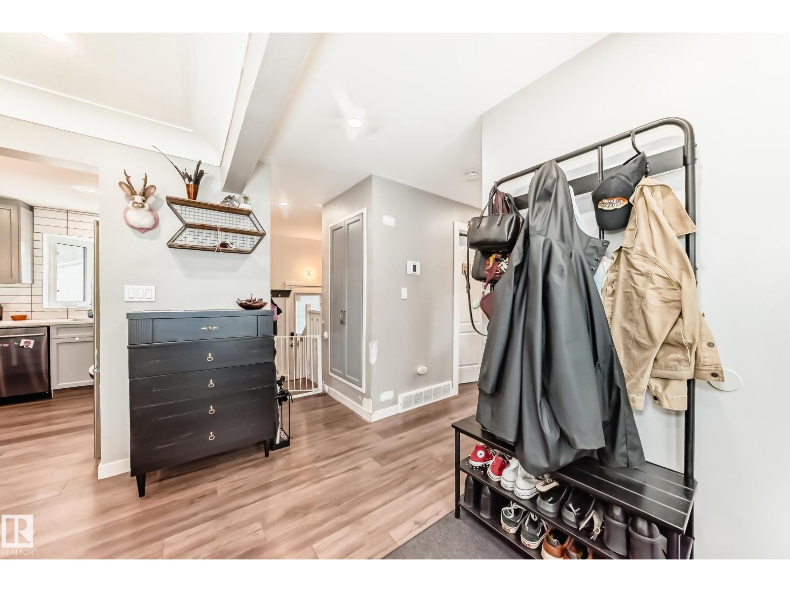 12423 75 ST NW - 26