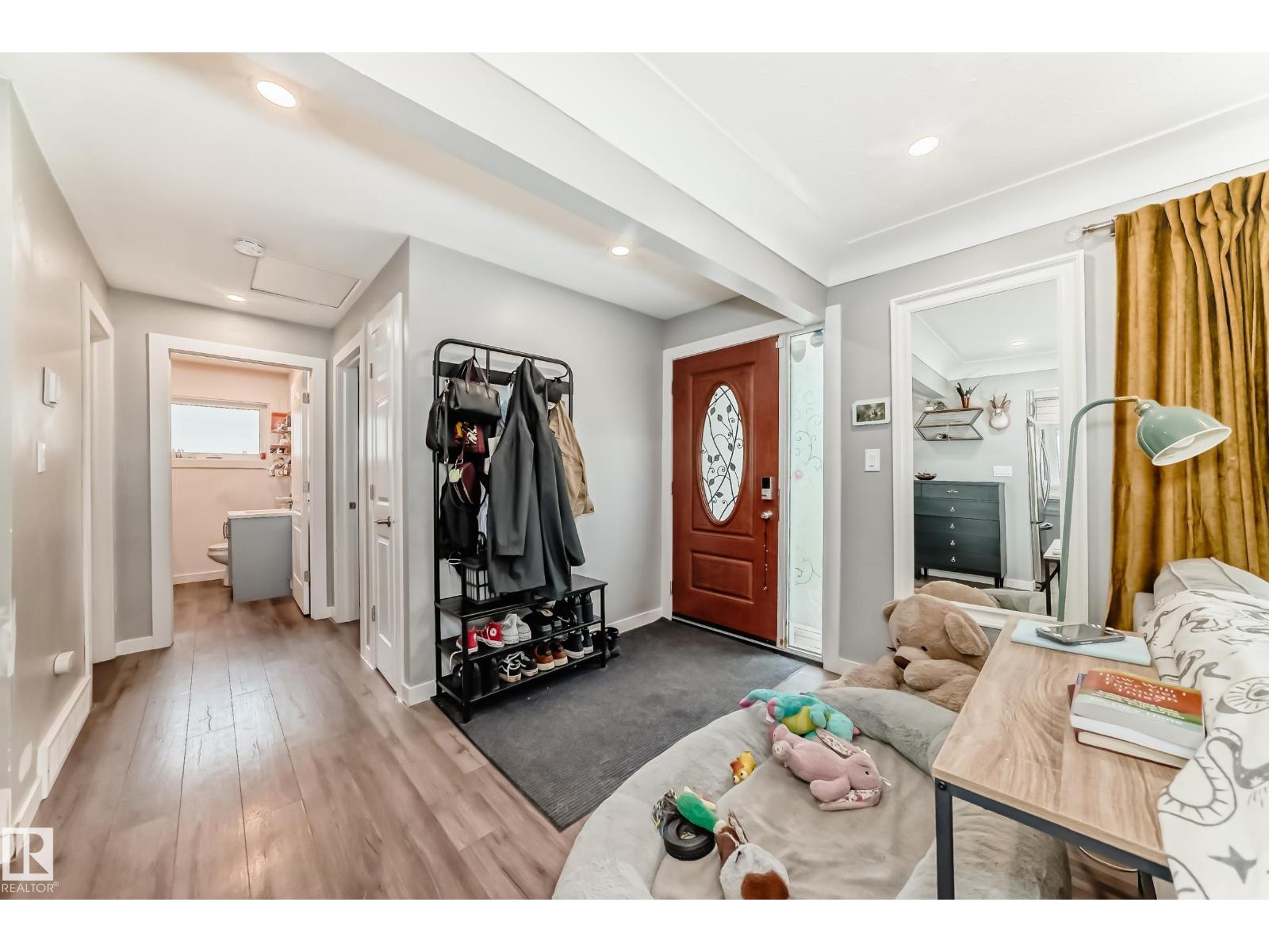 12423 75 ST NW - 28