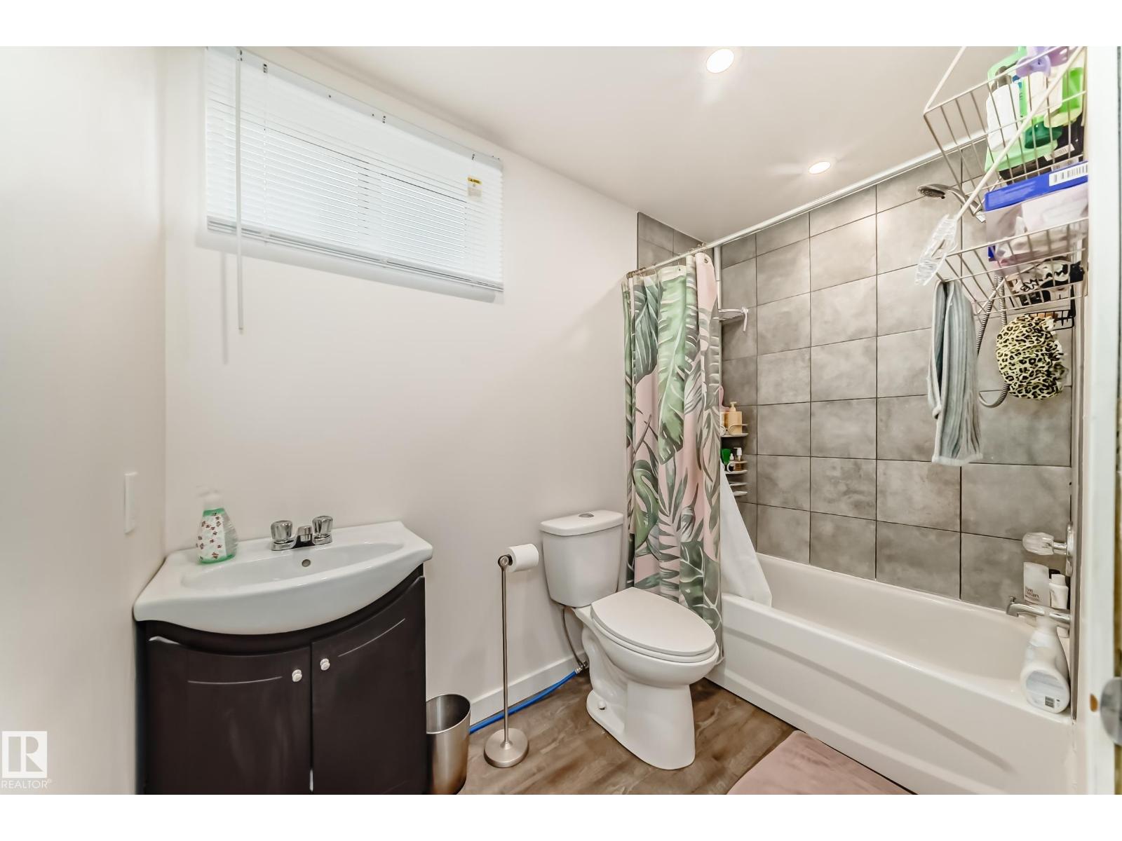 12423 75 ST NW - 36