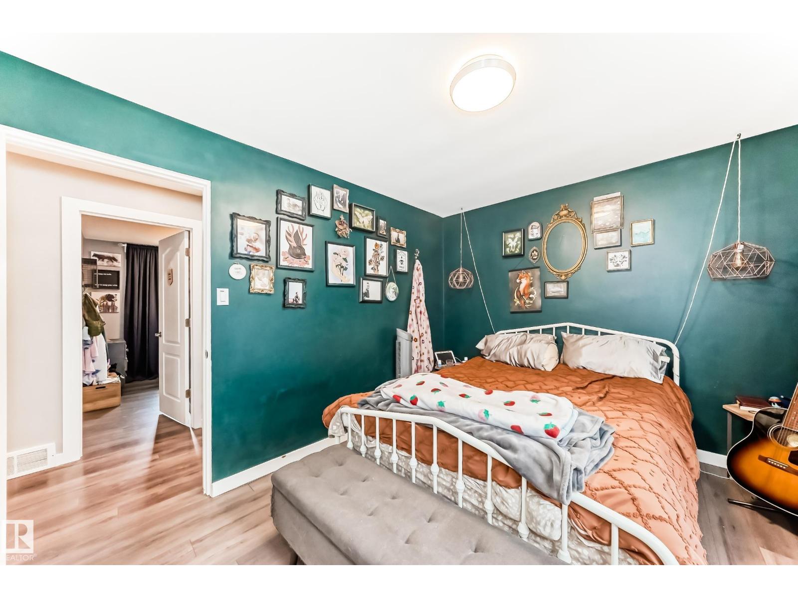 12423 75 ST NW - 21