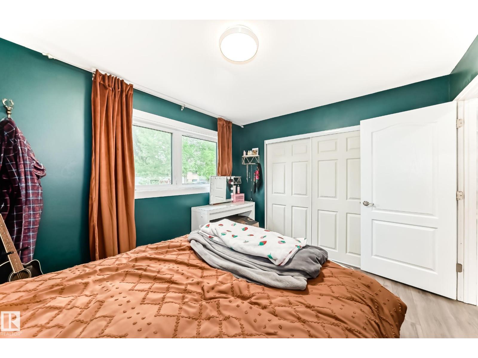 12423 75 ST NW - 19