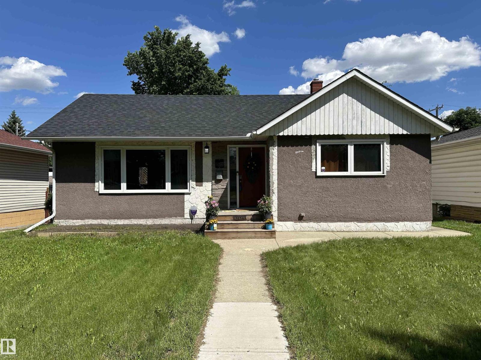 12423 75 ST NW - 1