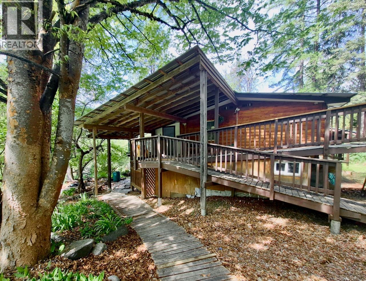 2010 CREEK Street - 2