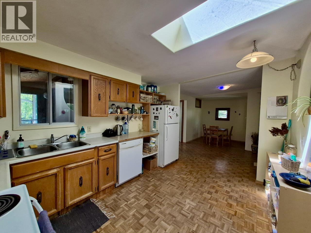 2010 CREEK Street - 65