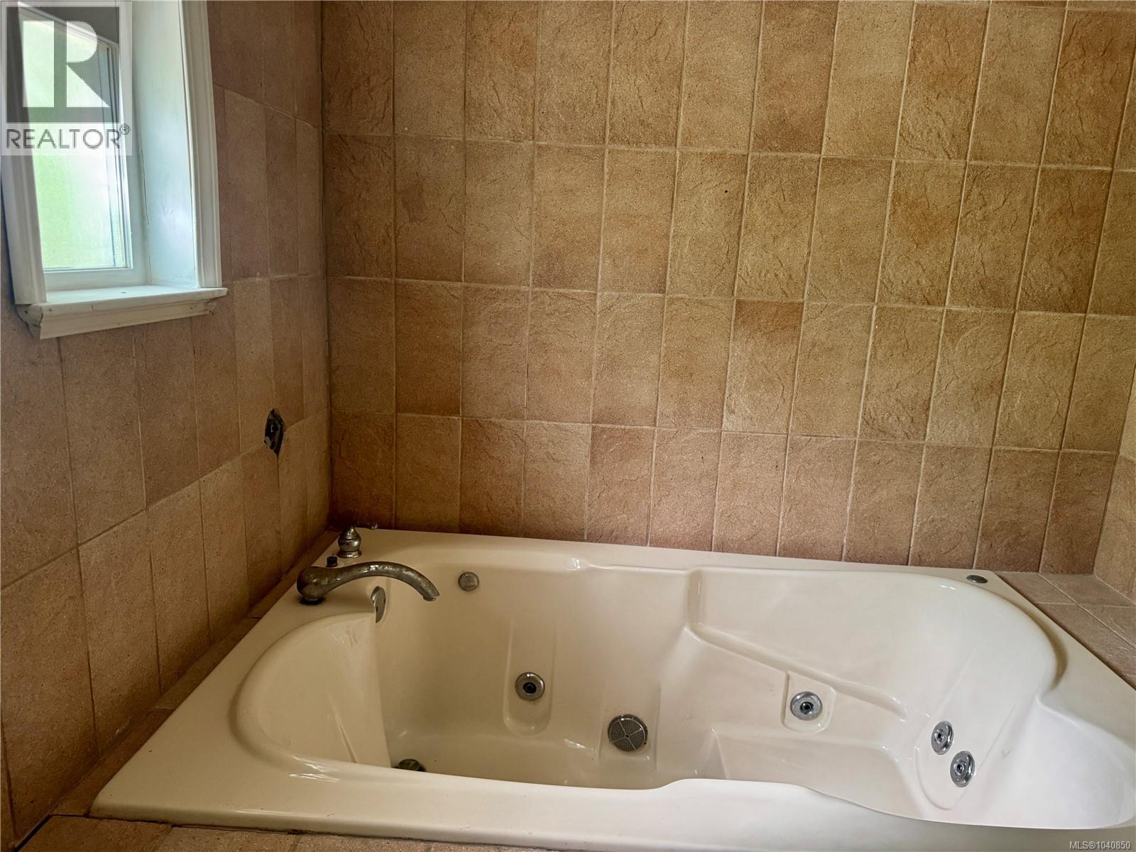7390 COUGAR SMITH Rd - Image 15