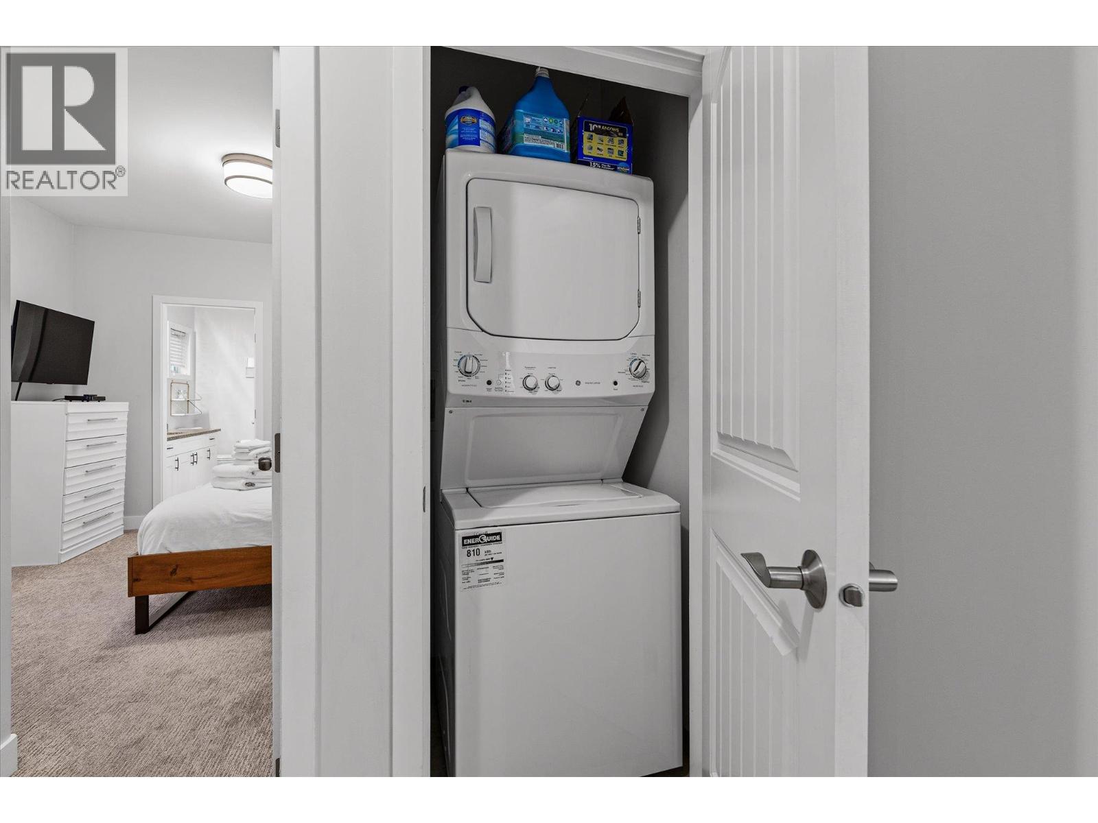 #5403 4034 Pritchard Drive - 21